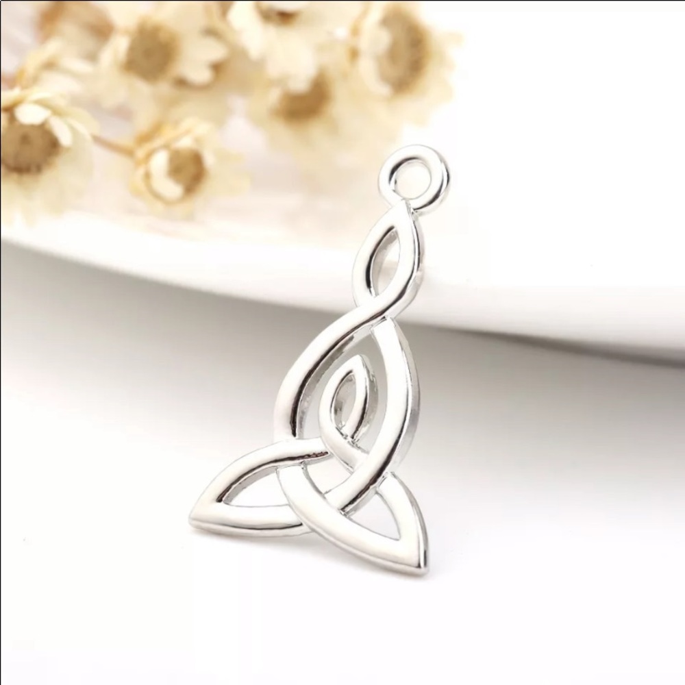 Celtic knot necklace Silver plated irish celtic knot mother & daughter necklace - Picture 7 of 9